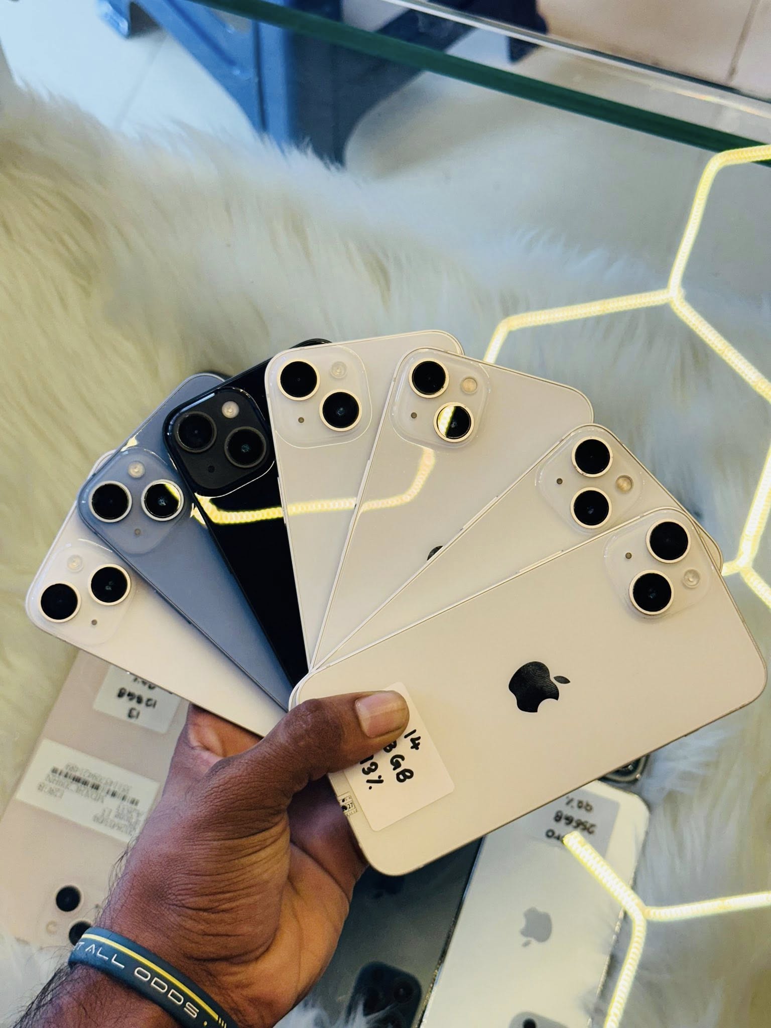Showcase Device 5